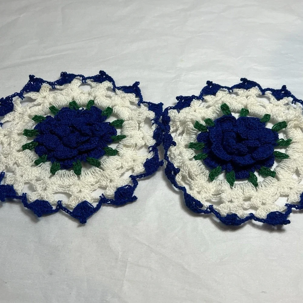 2 hand crochet matching doilies white‎ Blue Green Handmade Vintage Granny Chic
